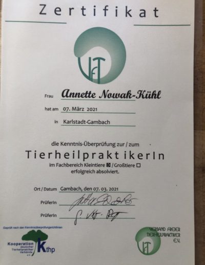 Zertifizierte Tierheilpraktikerin Annette Nowak-Kühl